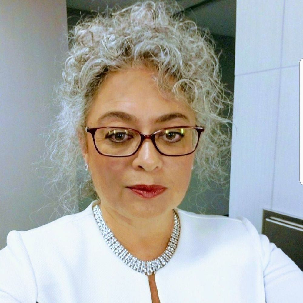 Meet your Posher, Laura